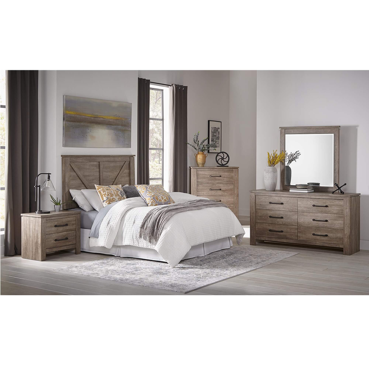 queen bedroom